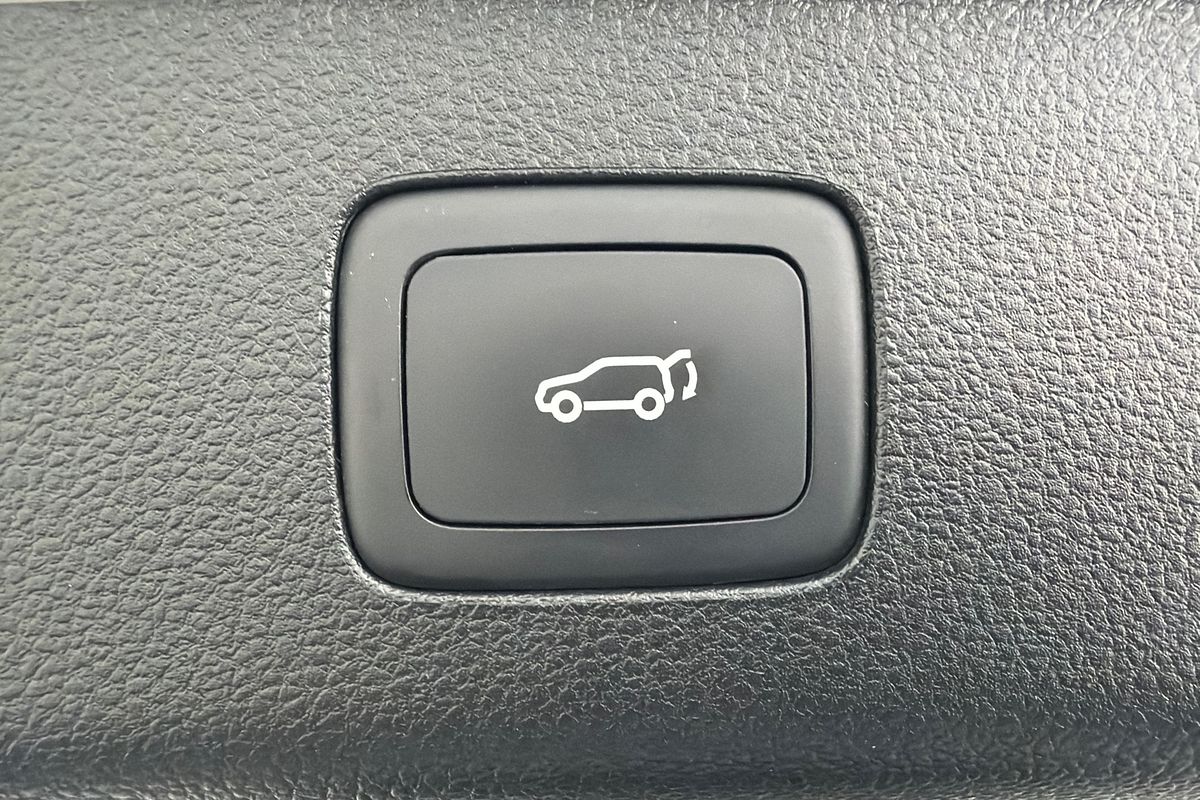 2023 MG HS Excite SAS23