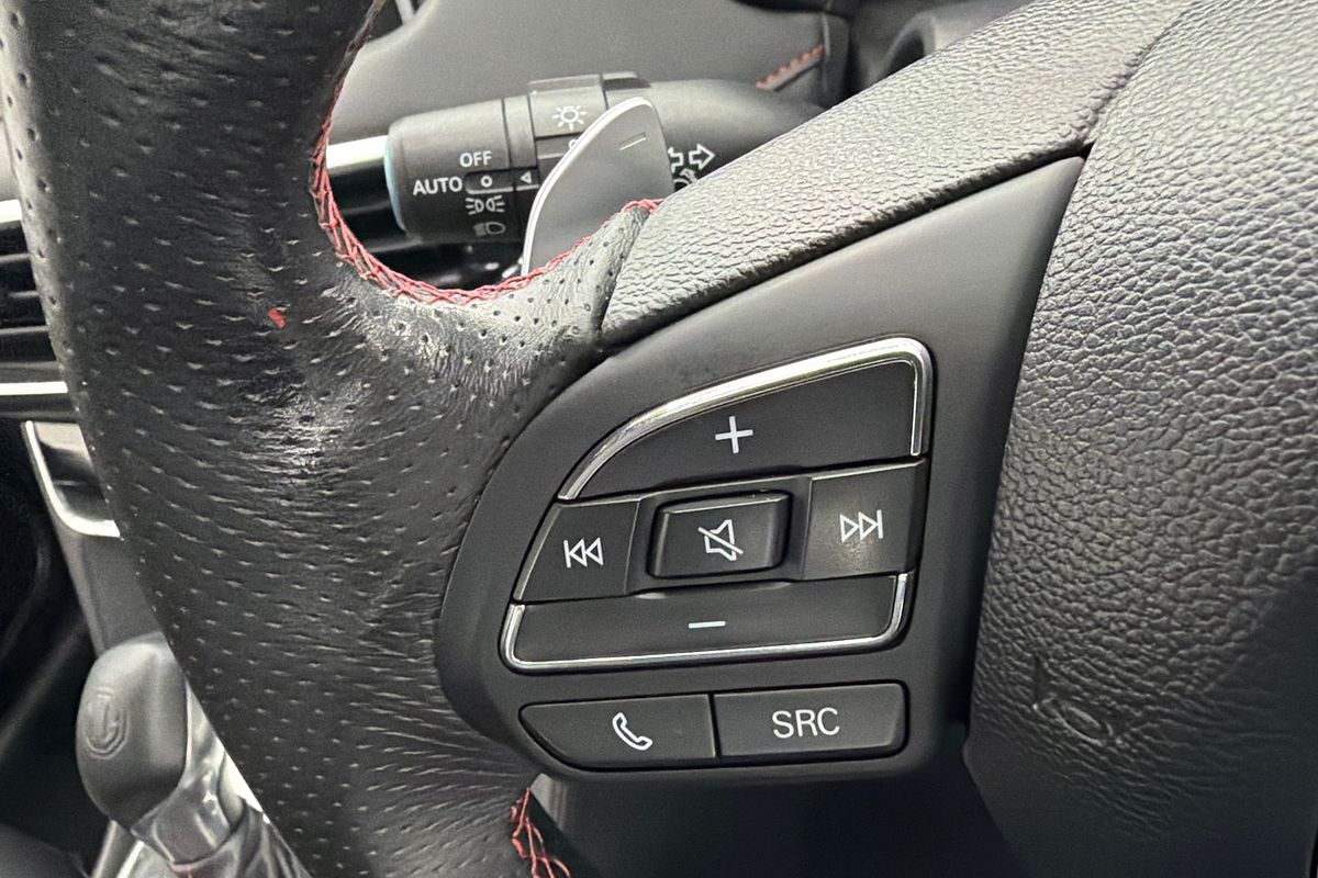 2023 MG HS Excite SAS23