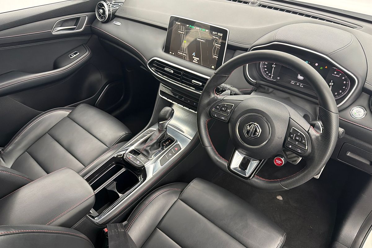 2023 MG HS Excite SAS23