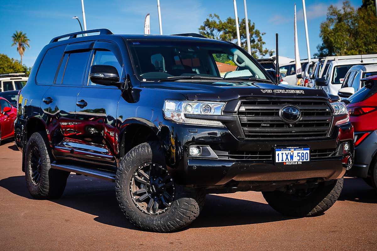 2020 Toyota Landcruiser Sahara VDJ200R