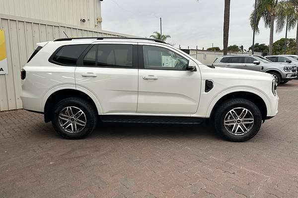 2025 Ford Everest Trend 2.0L thumb-4