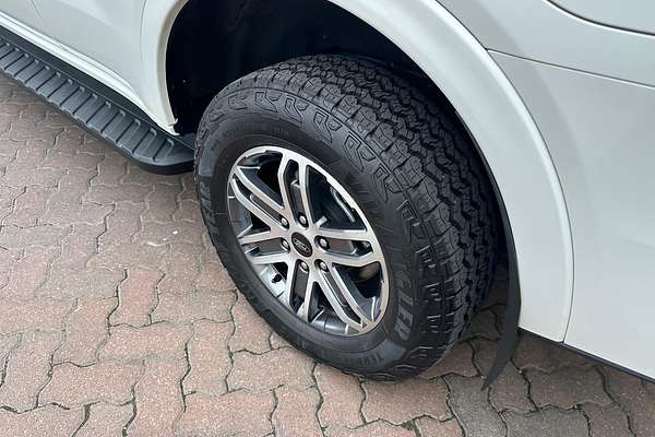 2025 Ford Everest Trend 2.0L thumb-17