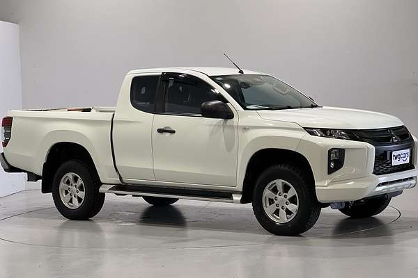 2022 Mitsubishi Triton GLX+ MR 4X4