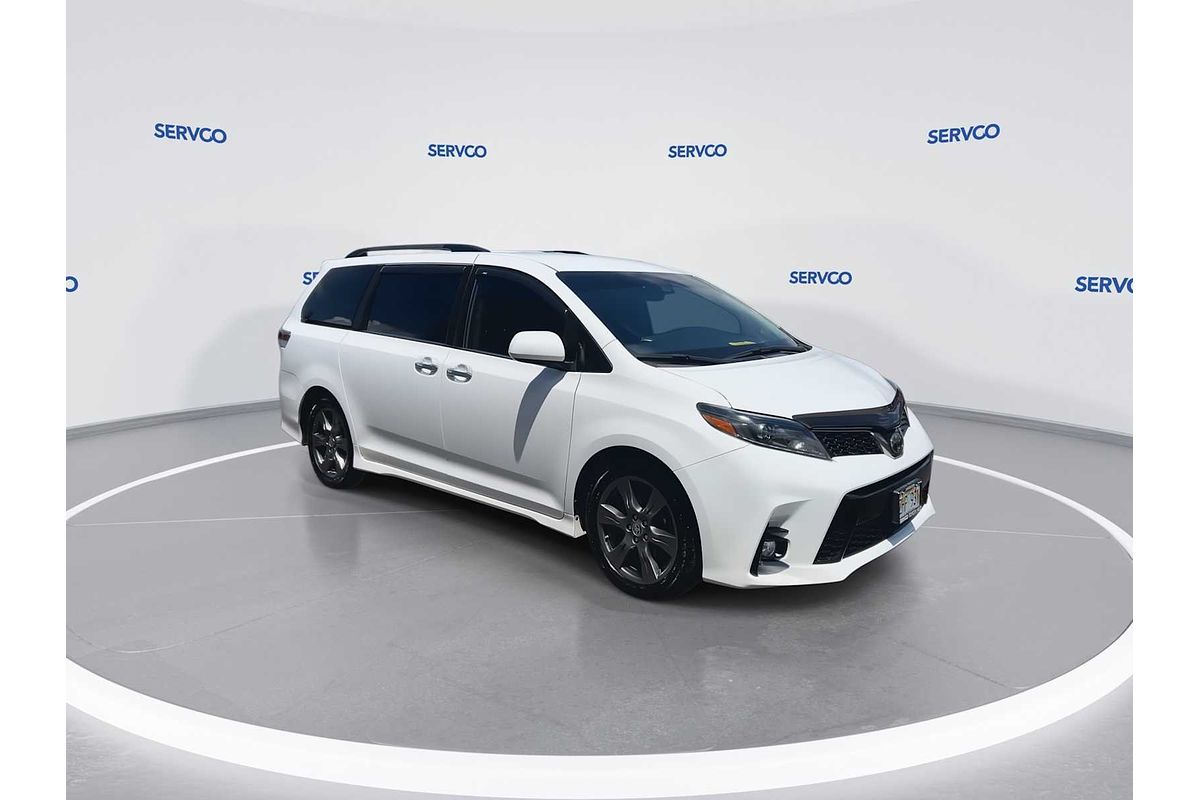 2020 Toyota SIENNA SE
