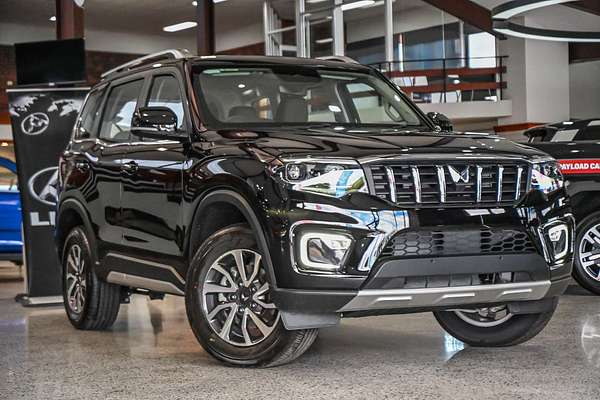 2025 Mahindra Scorpio Z8L+