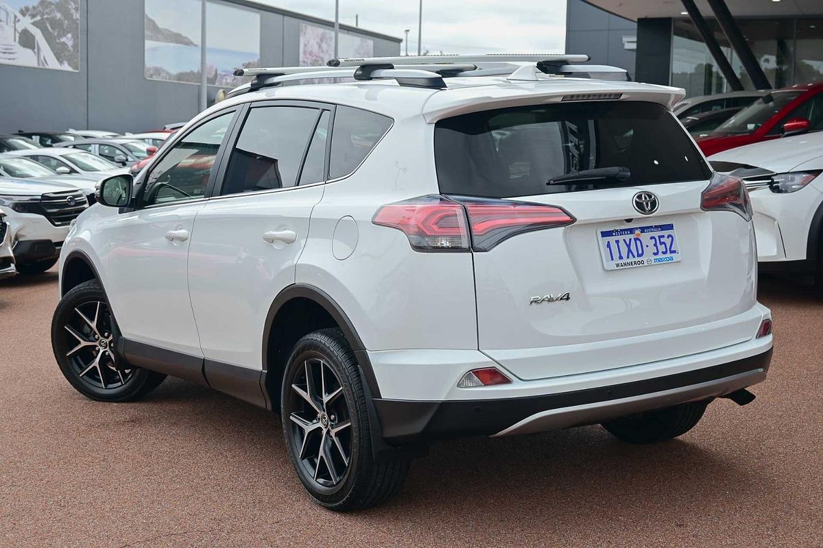2017 Toyota RAV4 GXL ZSA42R