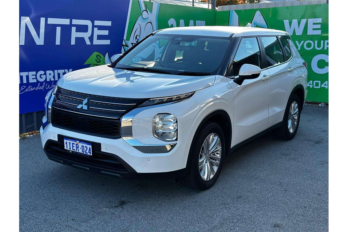 2024 Mitsubishi Outlander ES ZM