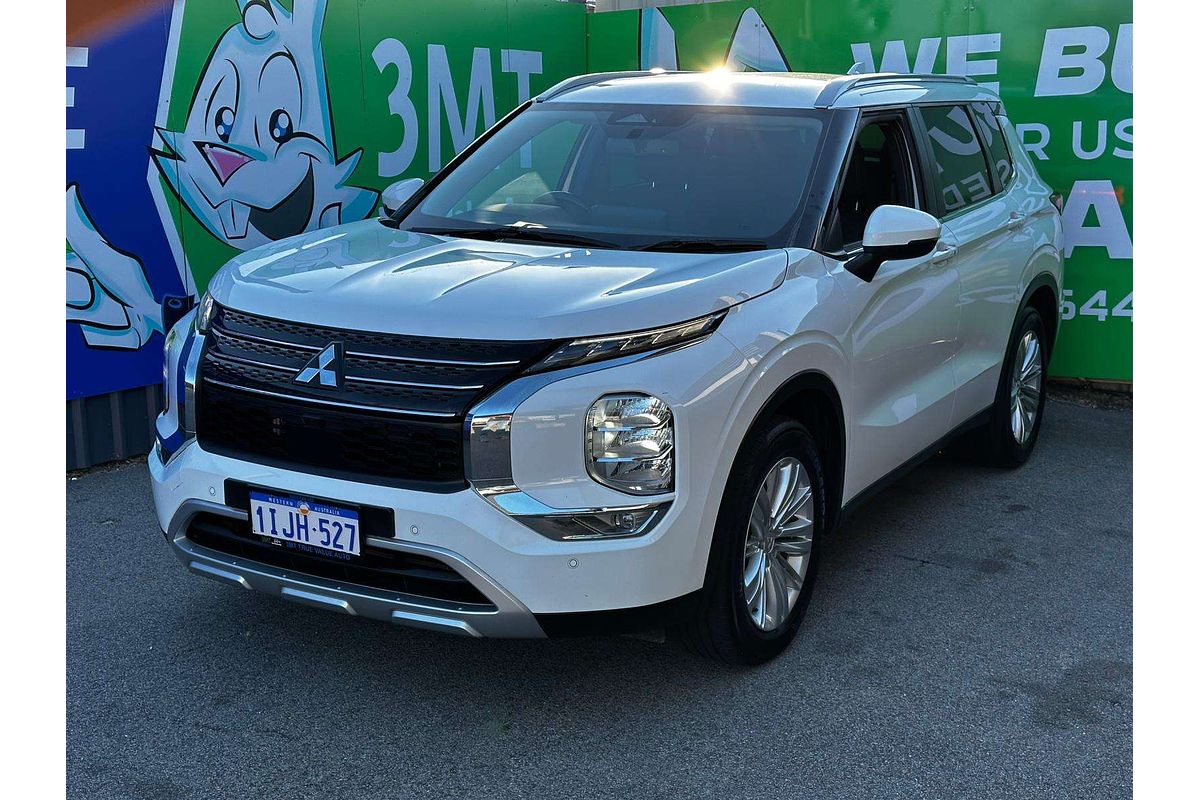 2024 Mitsubishi Outlander LS ZM