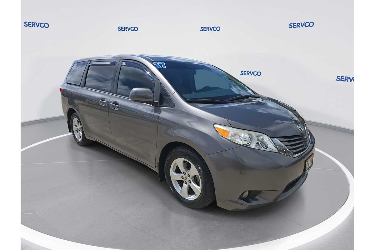 2017 Toyota SIENNA LE Mobility