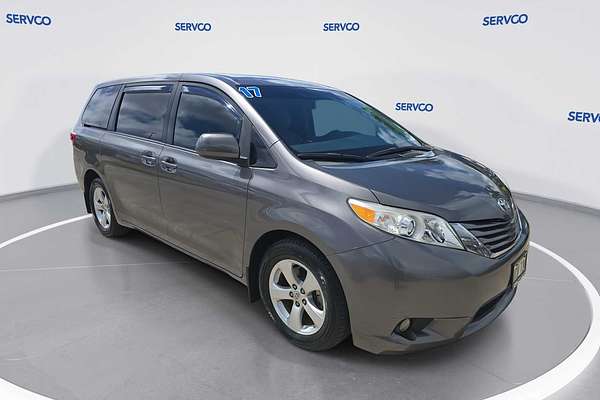 2017 Toyota SIENNA LE Mobility