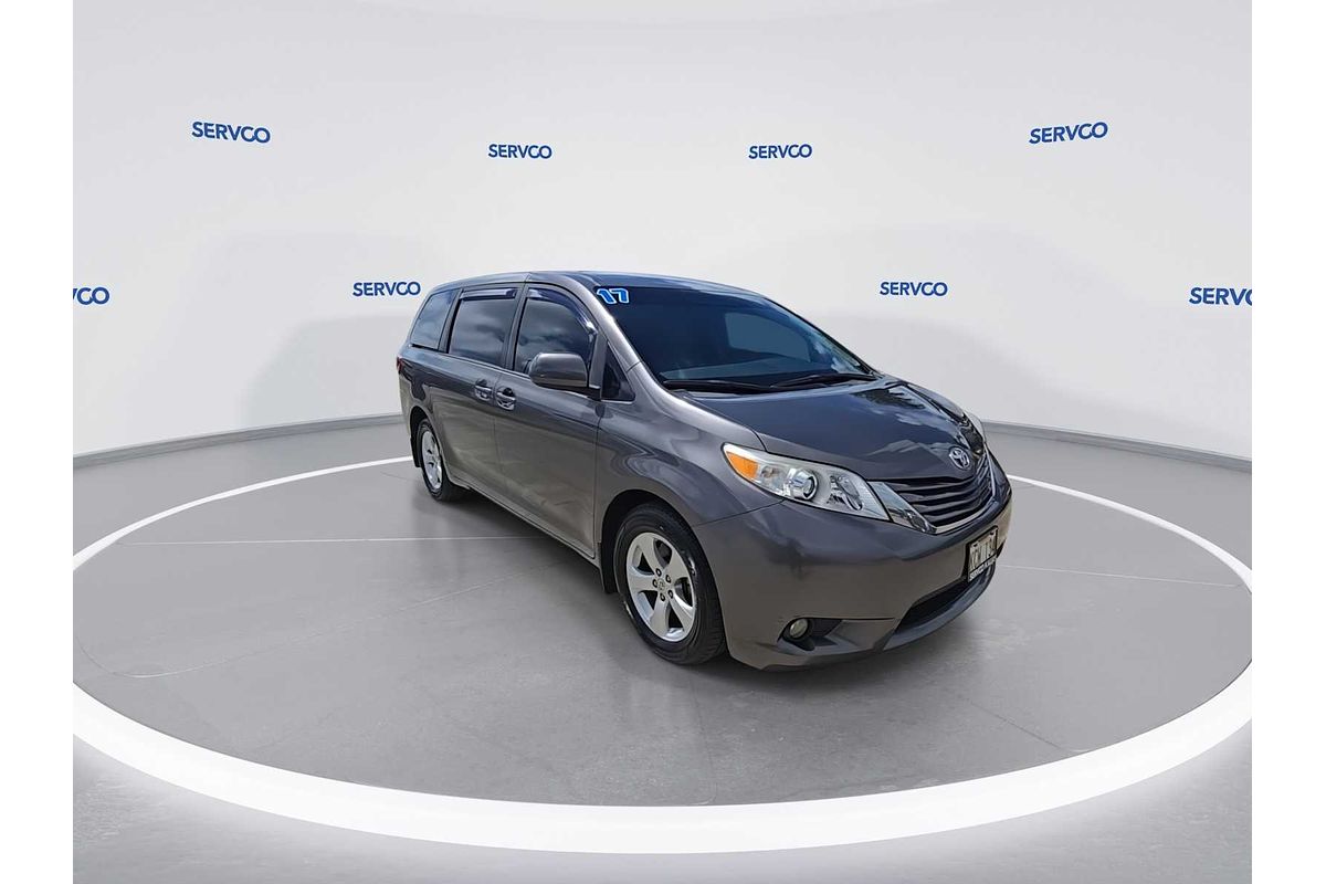 2017 Toyota SIENNA LE Mobility