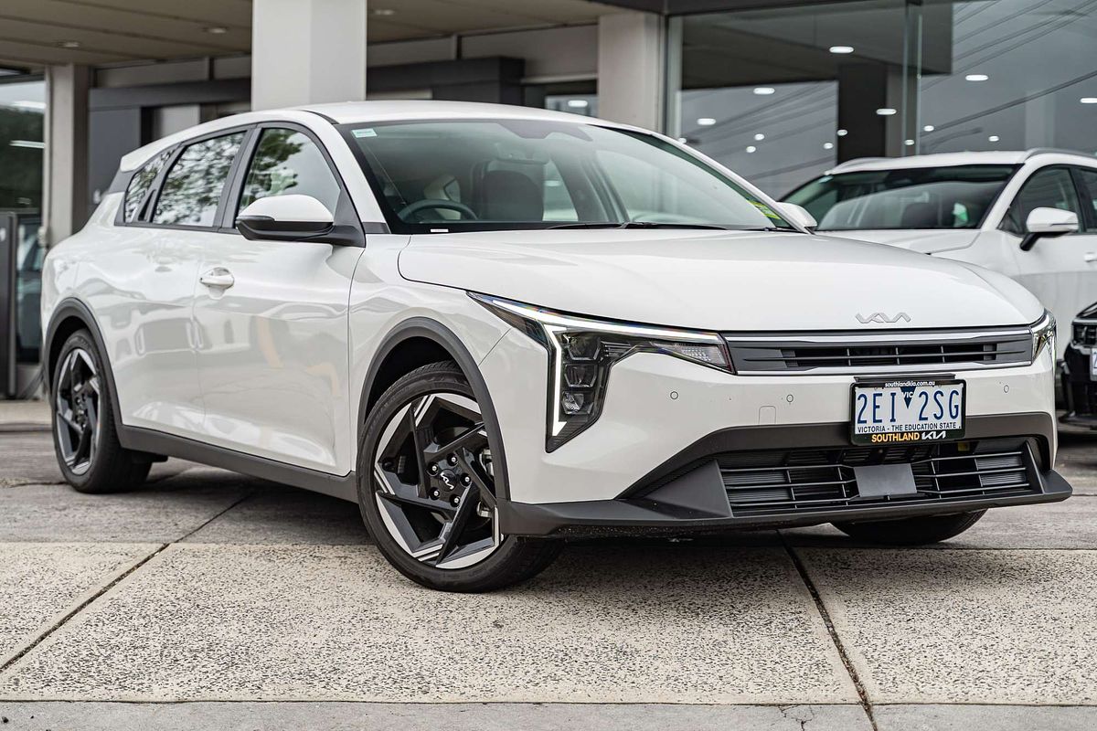 2025 Kia K4 Sport+ CL4m
