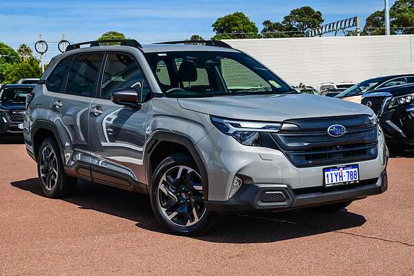 2025 Subaru Forester Premium S6