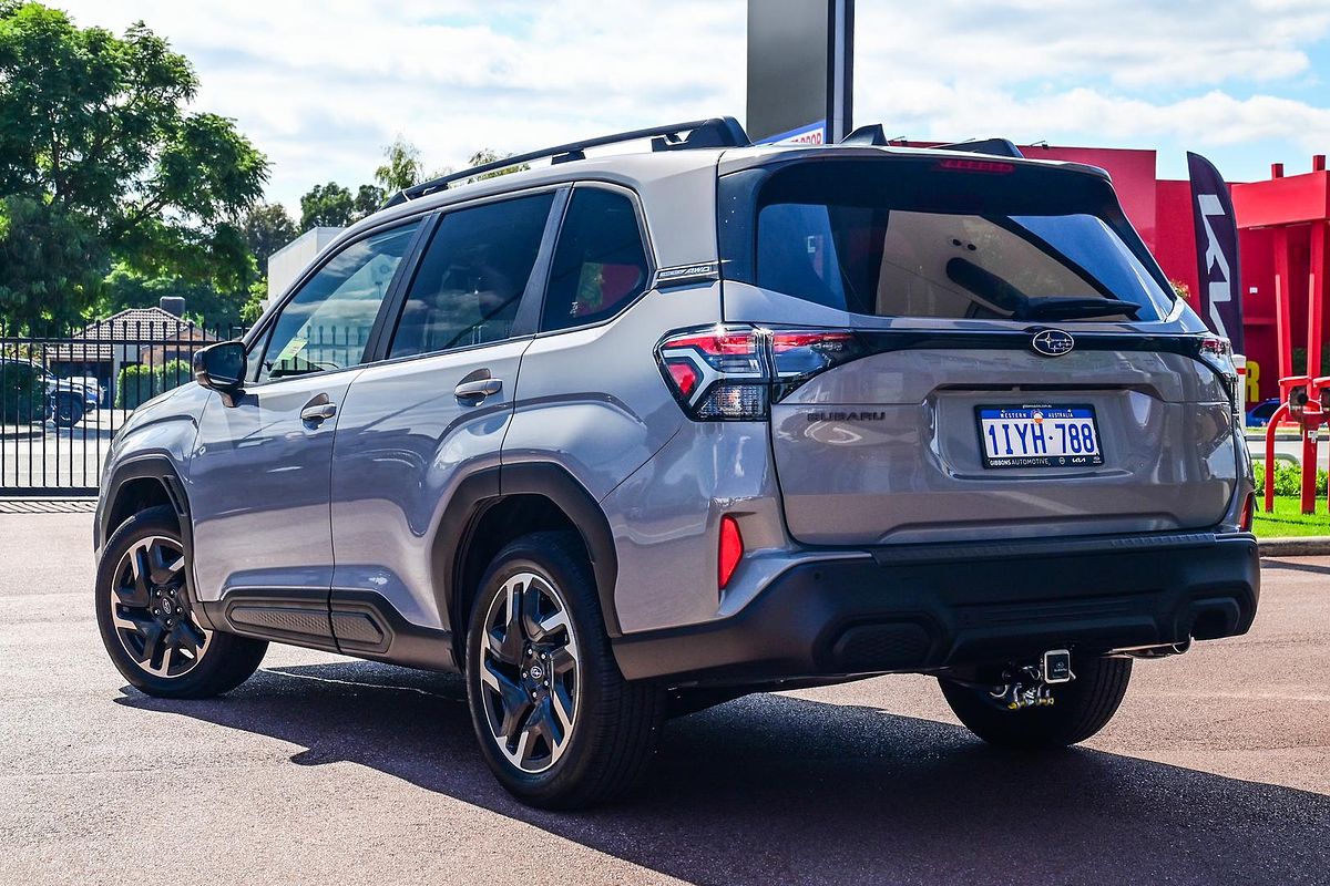2025 Subaru Forester Premium S6