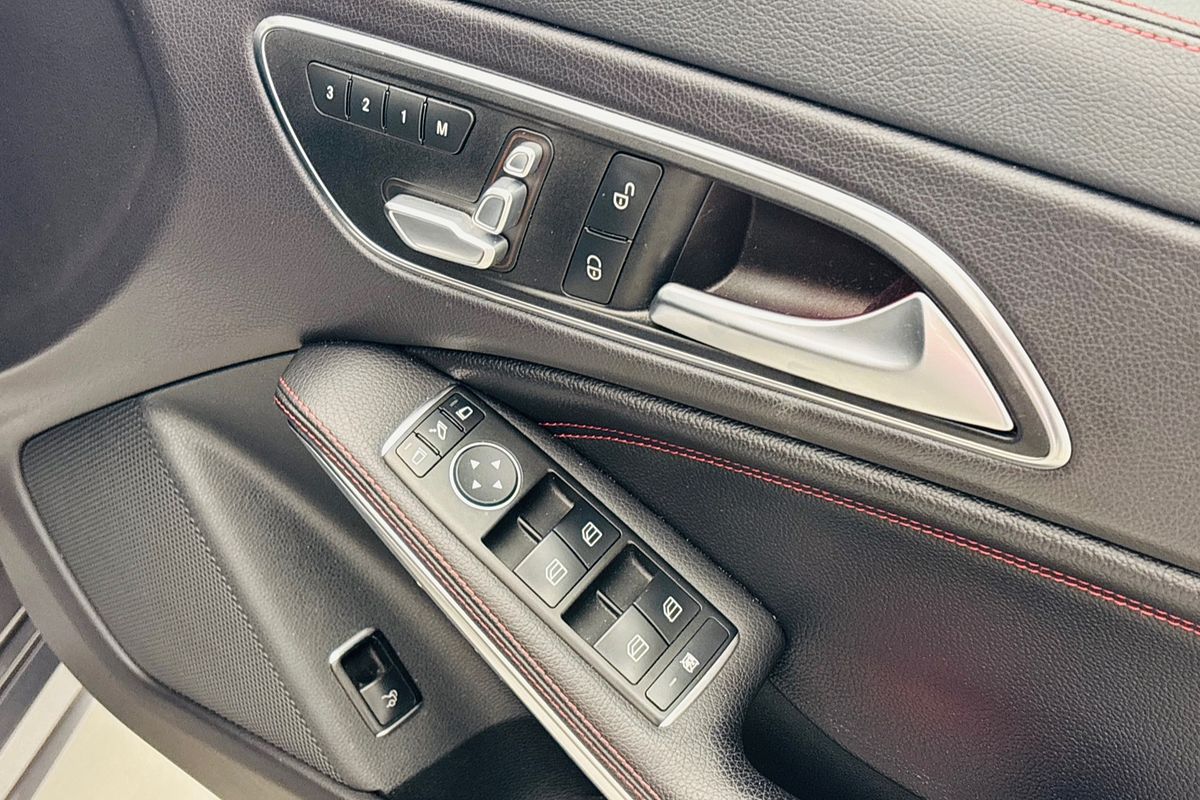 2016 Mercedes-benz CLA 250 SPORT 4MATIC 7 SP AUTOMATIC 4D COUPE T4 