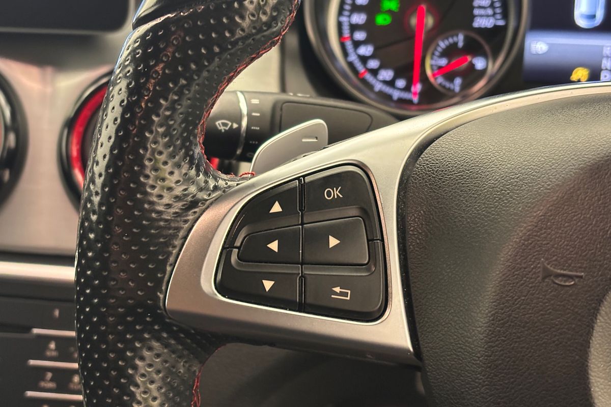 2016 Mercedes-benz CLA 250 SPORT 4MATIC 7 SP AUTOMATIC 4D COUPE T4 