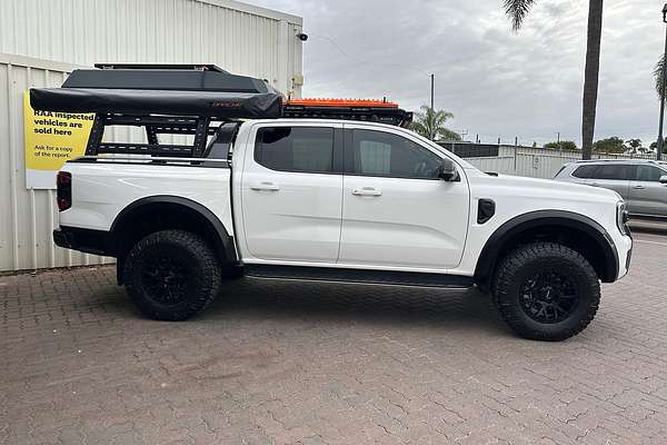 2023 Ford Ranger Wildtrak 4X4 3.0L thumb-3