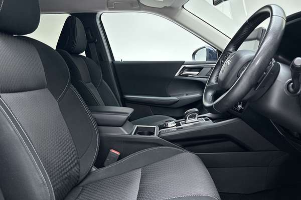 2023 Mitsubishi Outlander LS ZM thumb-12