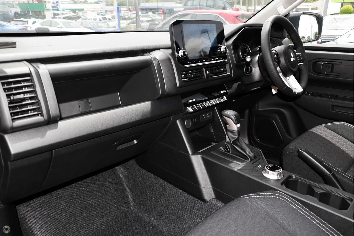 2025 Mitsubishi Triton GLX-R MV 4X4