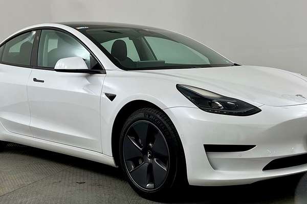 2023 Tesla Model 3 Rear-Wheel Drive
