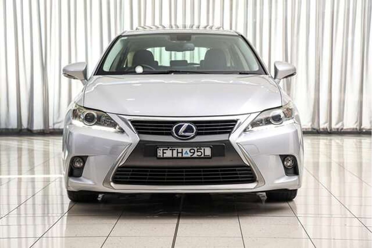 2014 Lexus CT CT200h Luxury ZWA10R