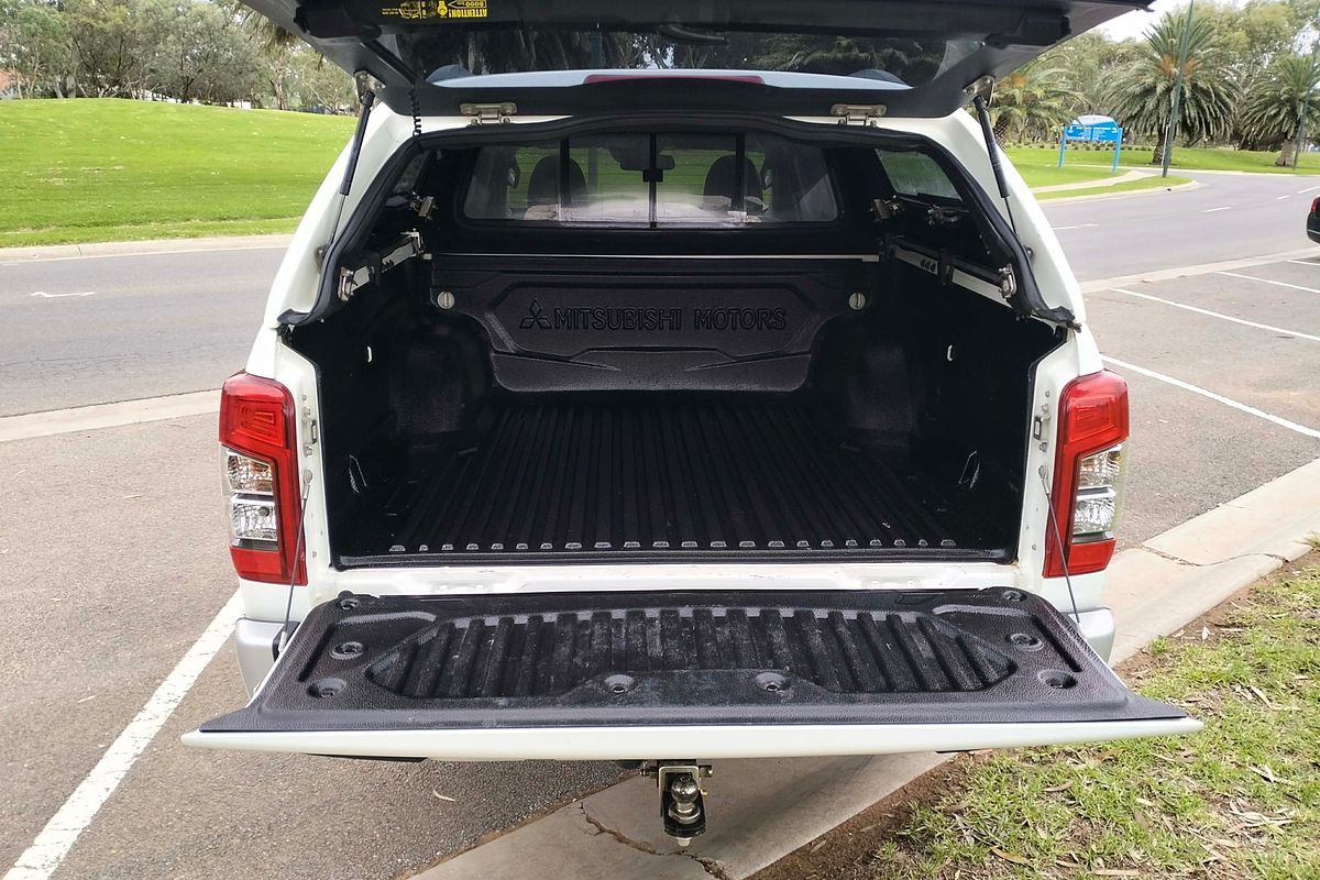 2019 Mitsubishi Triton GLS MR 4X4