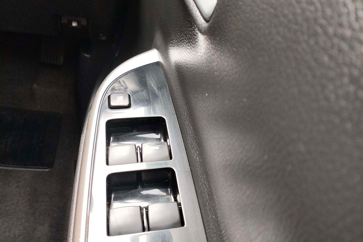 2019 Mitsubishi Triton GLS MR 4X4