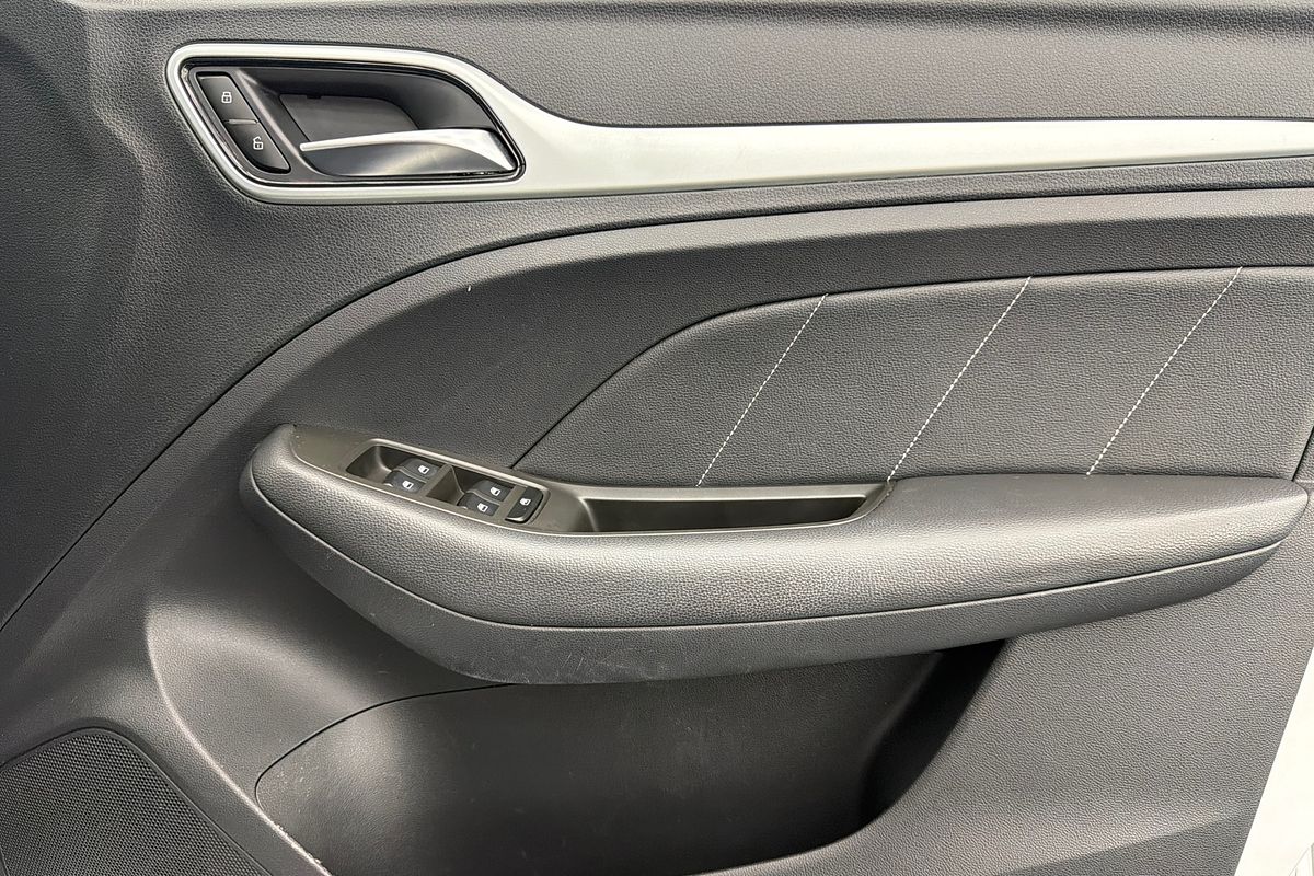 2019 MG ZS Excite AZS1