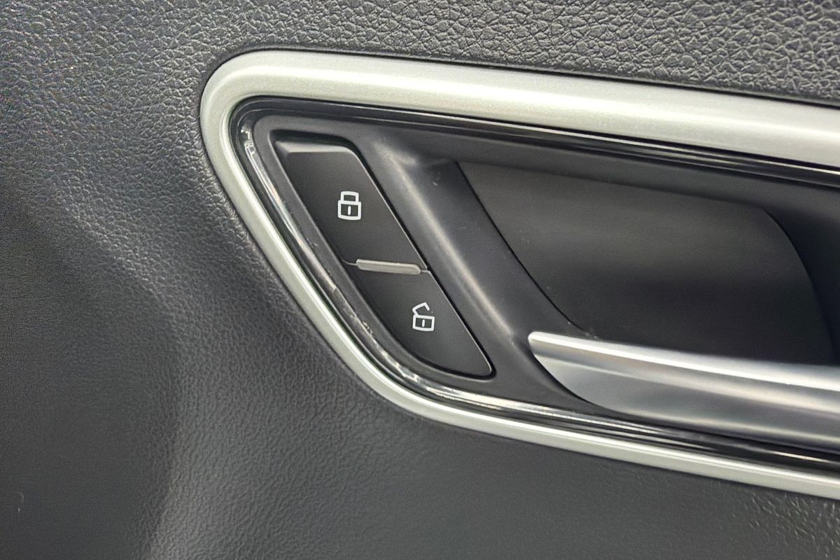 2019 MG ZS Excite AZS1