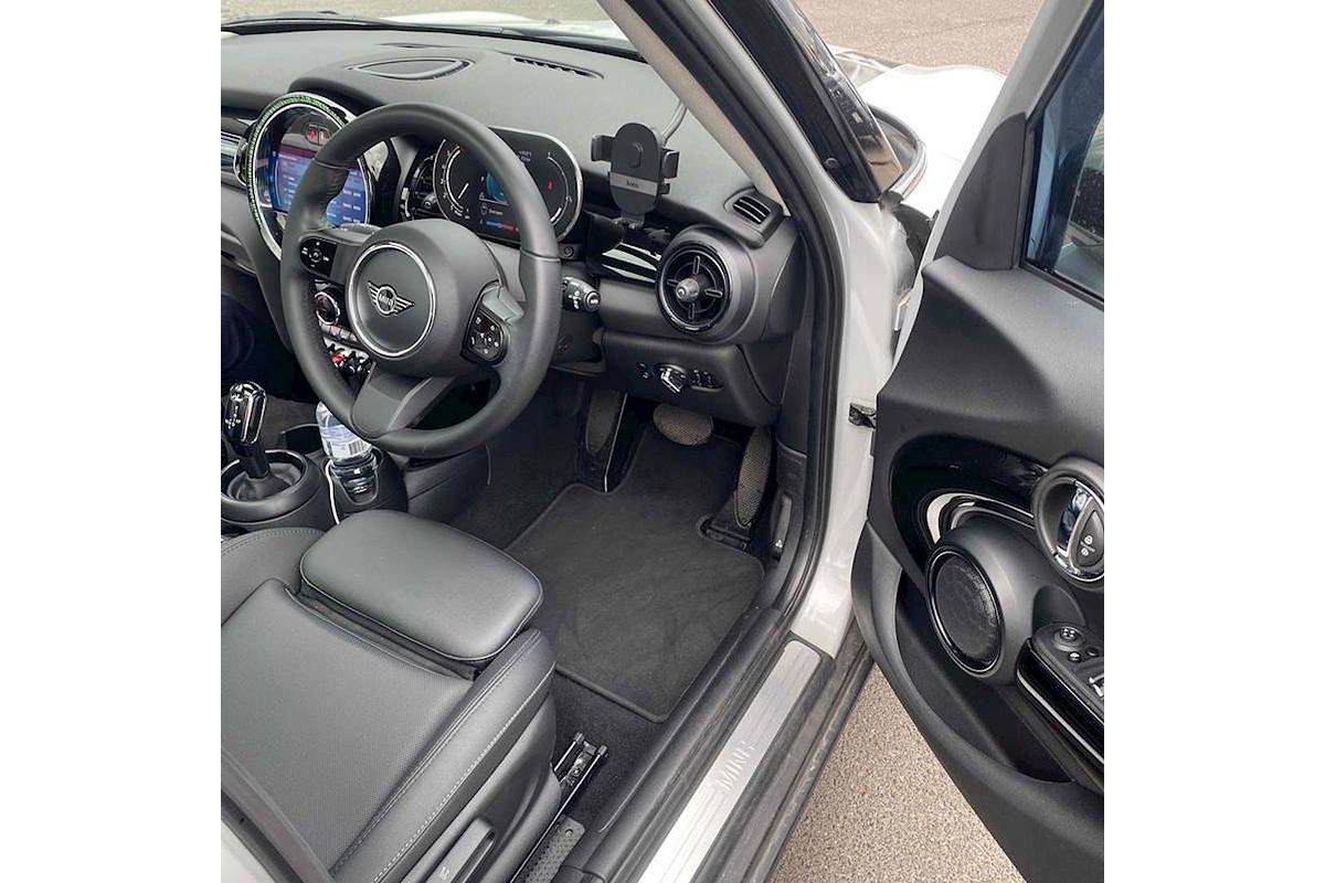 2022 MINI Hatch Cooper Classic F55 LCI-2