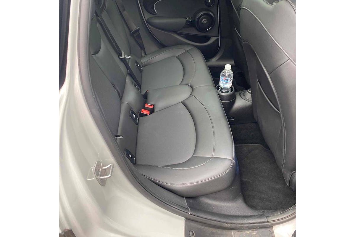 2022 MINI Hatch Cooper Classic F55 LCI-2