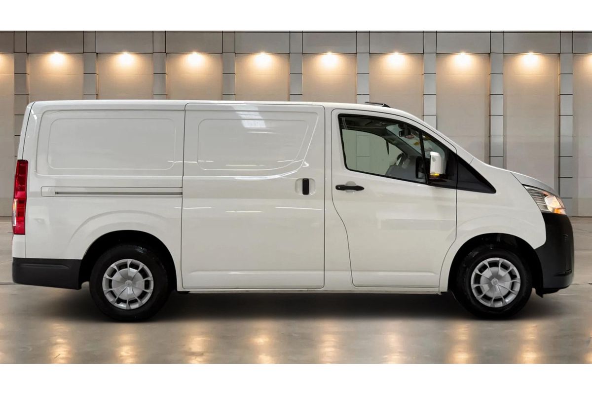 2024 Toyota Hiace GDH300R LWB