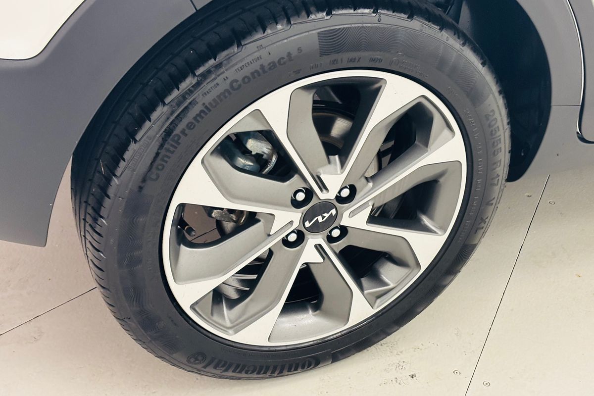 MY22 Kia Stonic CUV Sport Manual Wagon