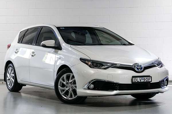 2016 Toyota Corolla Hybrid ZWE186R
