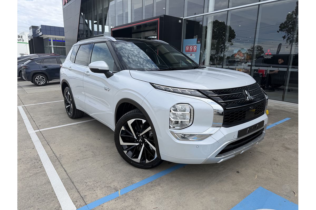 2025 Mitsubishi Outlander PHEV Exceed Tourer ZM