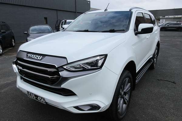 2023 Isuzu MU-X LS-T