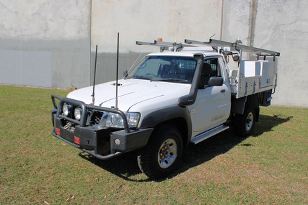 2015 Nissan Patrol DX Series 5 4X4