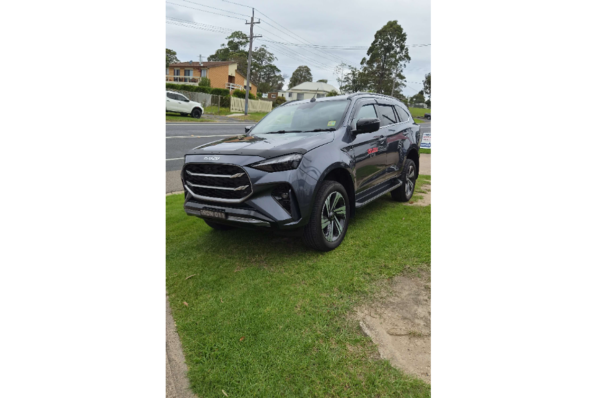 2025 Isuzu MU-X LS-T