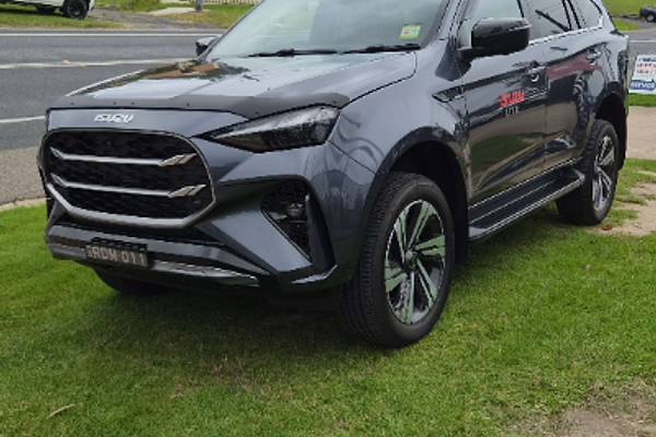 2025 Isuzu MU-X LS-T