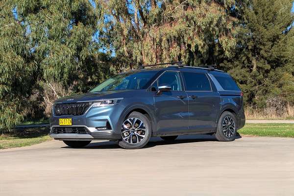 2023 Kia Carnival SLi KA4