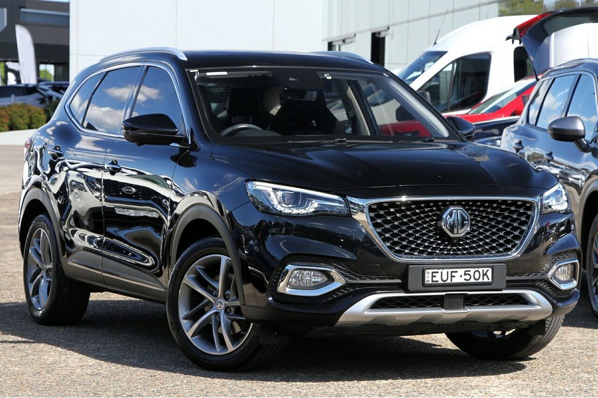 2022 MG HS Essence SAS23