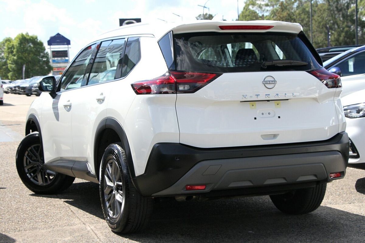 2025 Nissan X-TRAIL ST T33