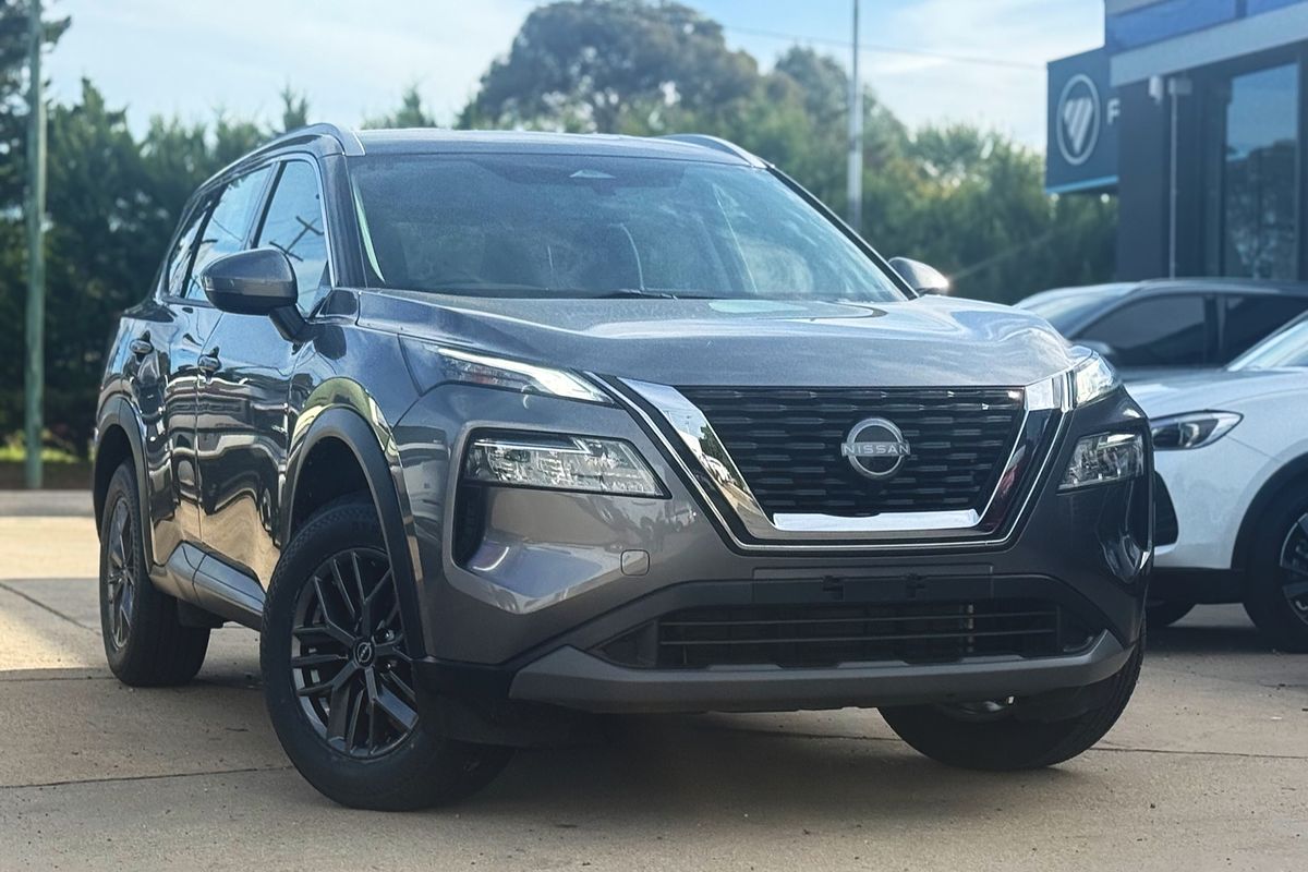 2024 Nissan X-TRAIL ST T33