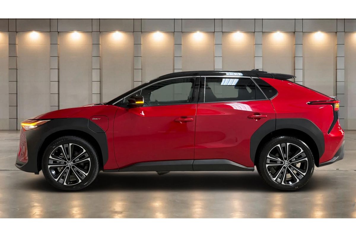 2024 Toyota bZ4X YEAM15R