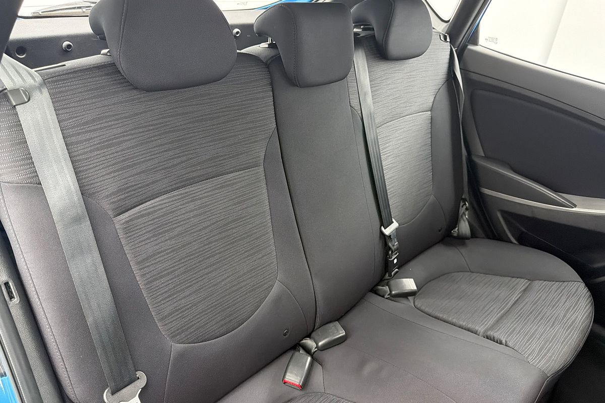 2017 Hyundai Accent Sport RB6