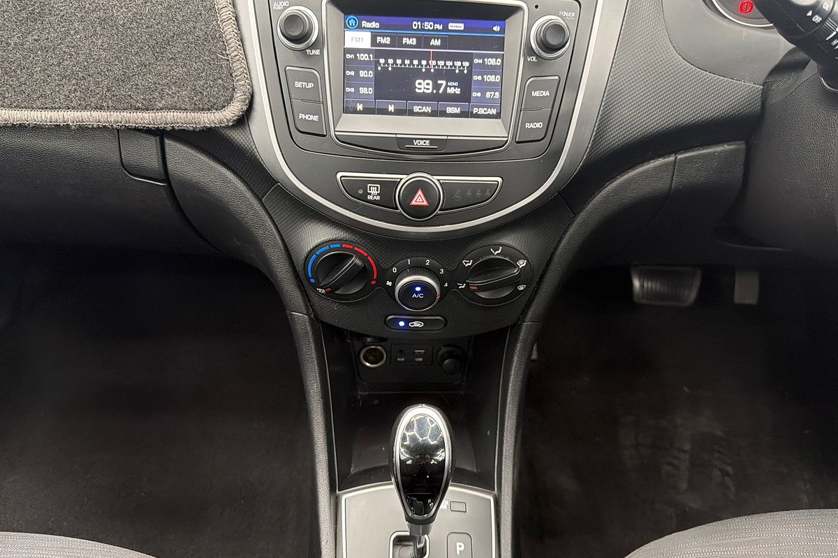 2017 Hyundai Accent Sport RB6