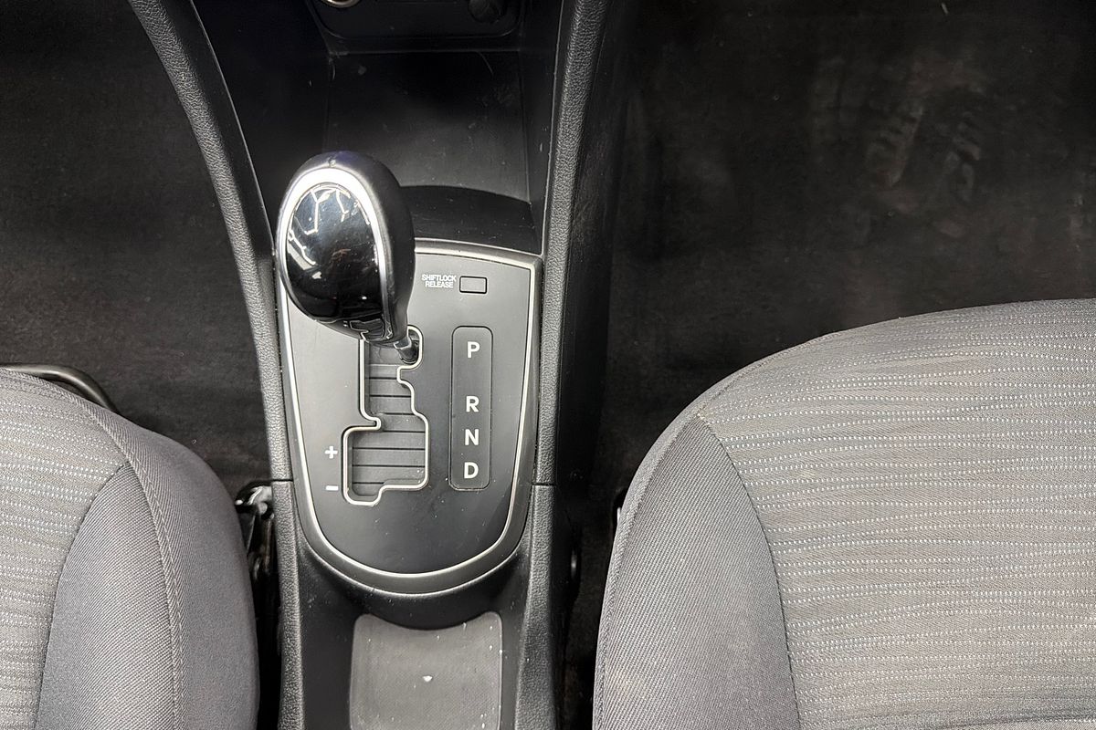 2017 Hyundai Accent Sport RB6