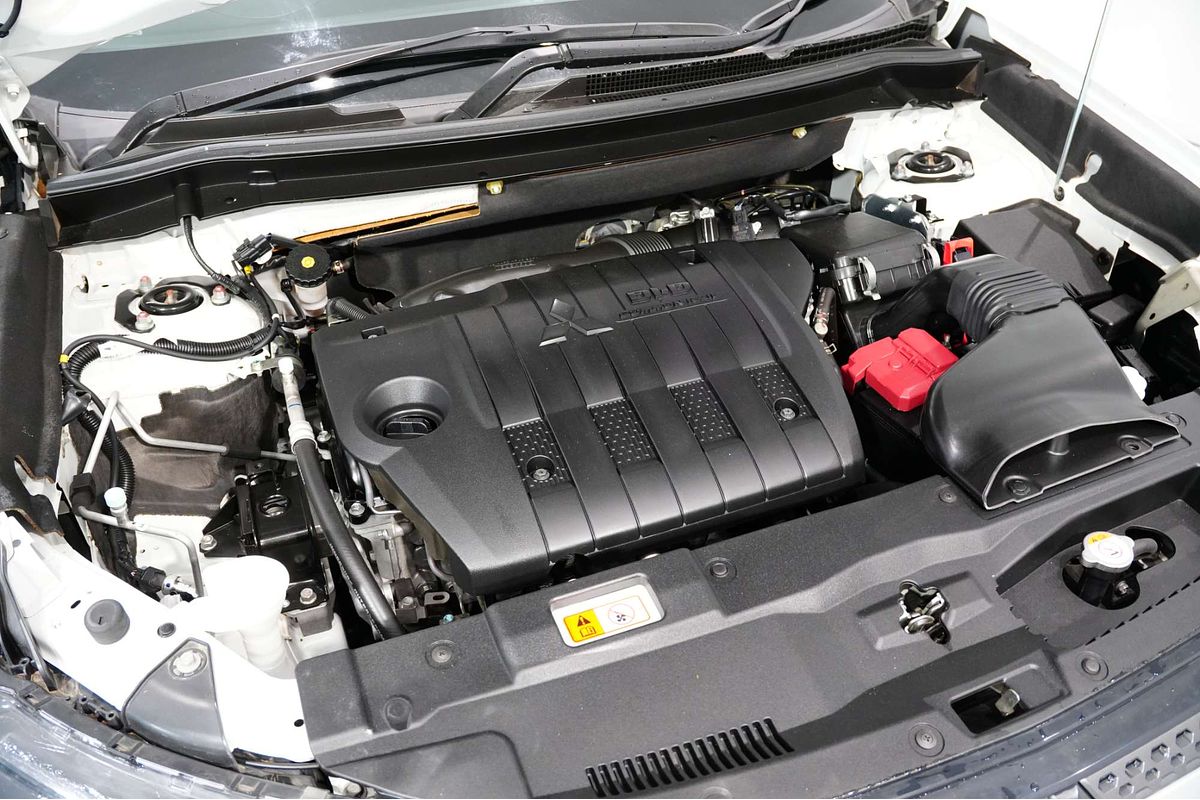 2020 Mitsubishi Outlander LS ZL