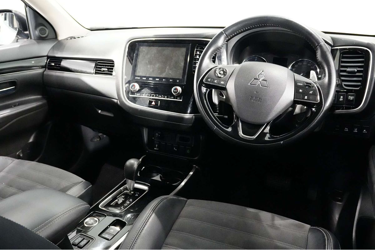 2020 Mitsubishi Outlander LS ZL