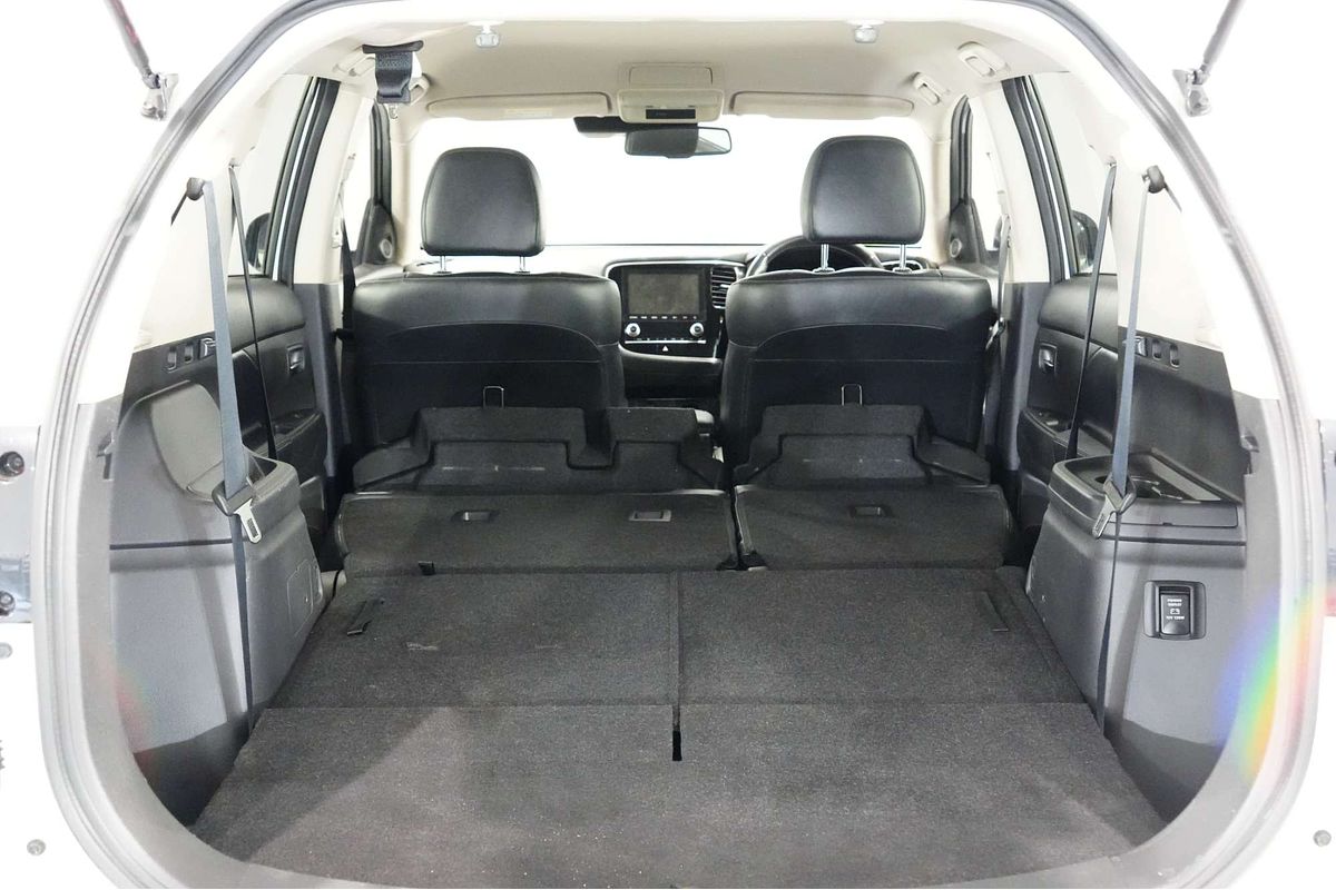 2020 Mitsubishi Outlander LS ZL